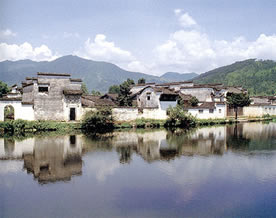 穿越千年的皖南古村落——西递、宏村