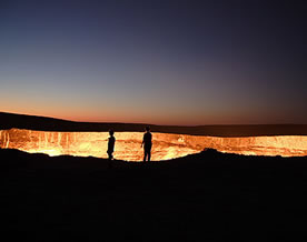 地理奇观：乌兹别克斯坦的“地狱之门”
