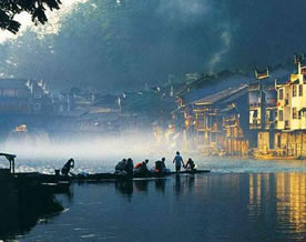 桃源与人类之爱——读沈从文的《边城》